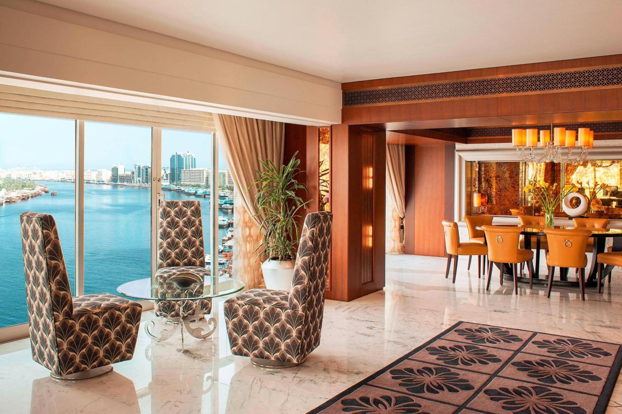 Sheraton Dubai Creek Hotel & Towers Exterior foto